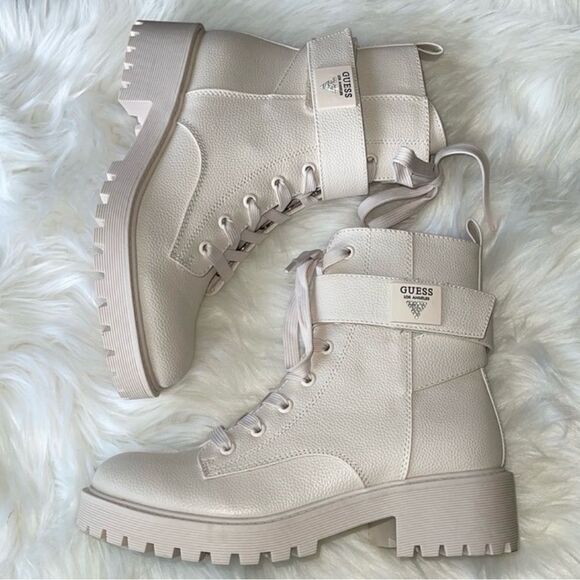 Guess Women’s Ankle Combat Boots Ivory New without Box.size 8.5 - Picture 2 of 9